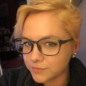 Meet your Posher, Candace